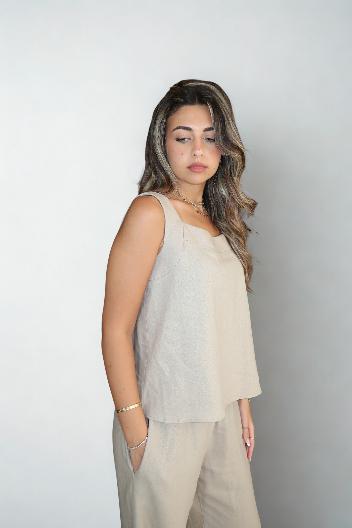 NAYA NATURAL LINEN SLEEVELESS TOP