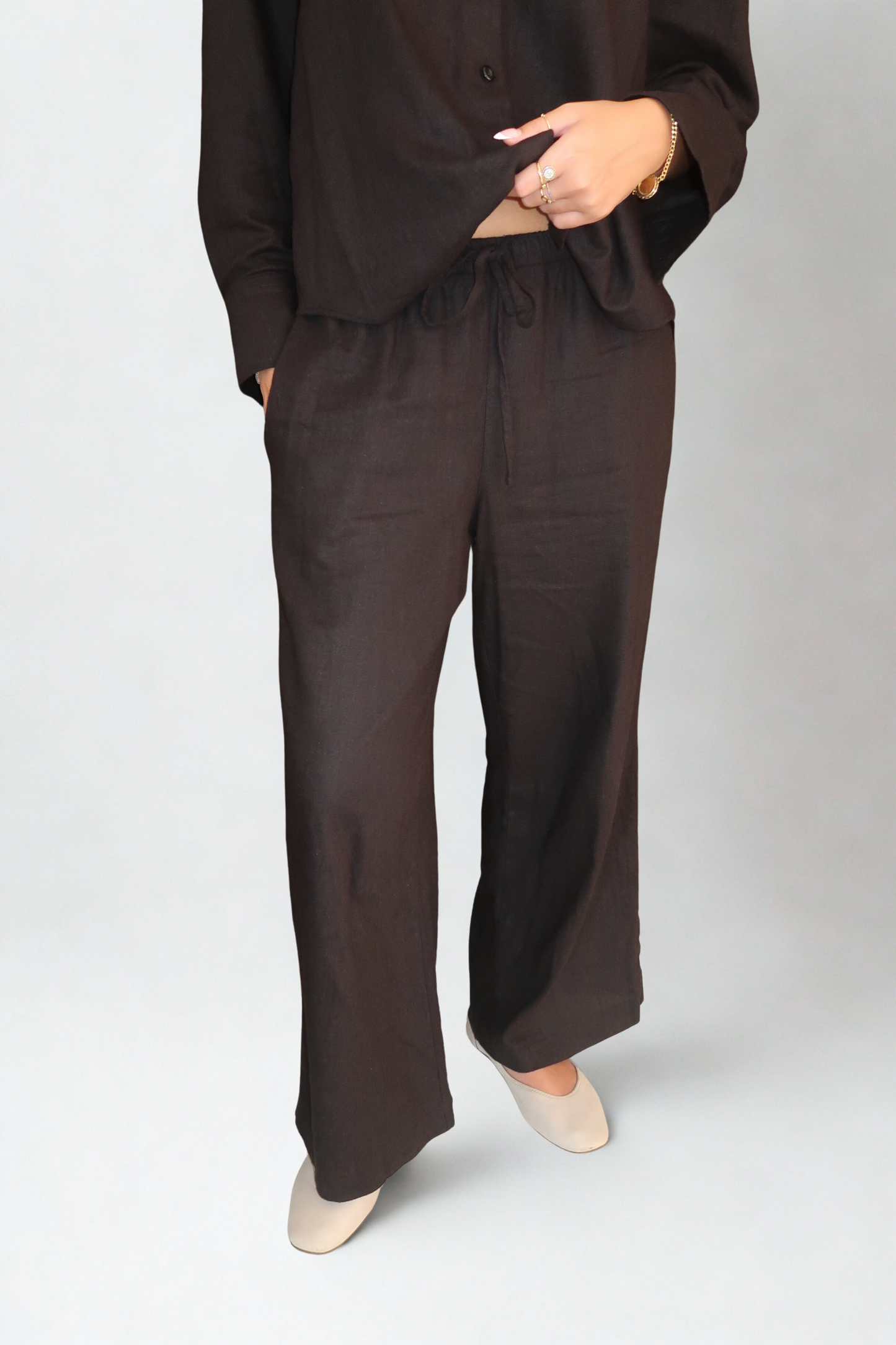 NAYA BLACK LINEN RELAXED PANT