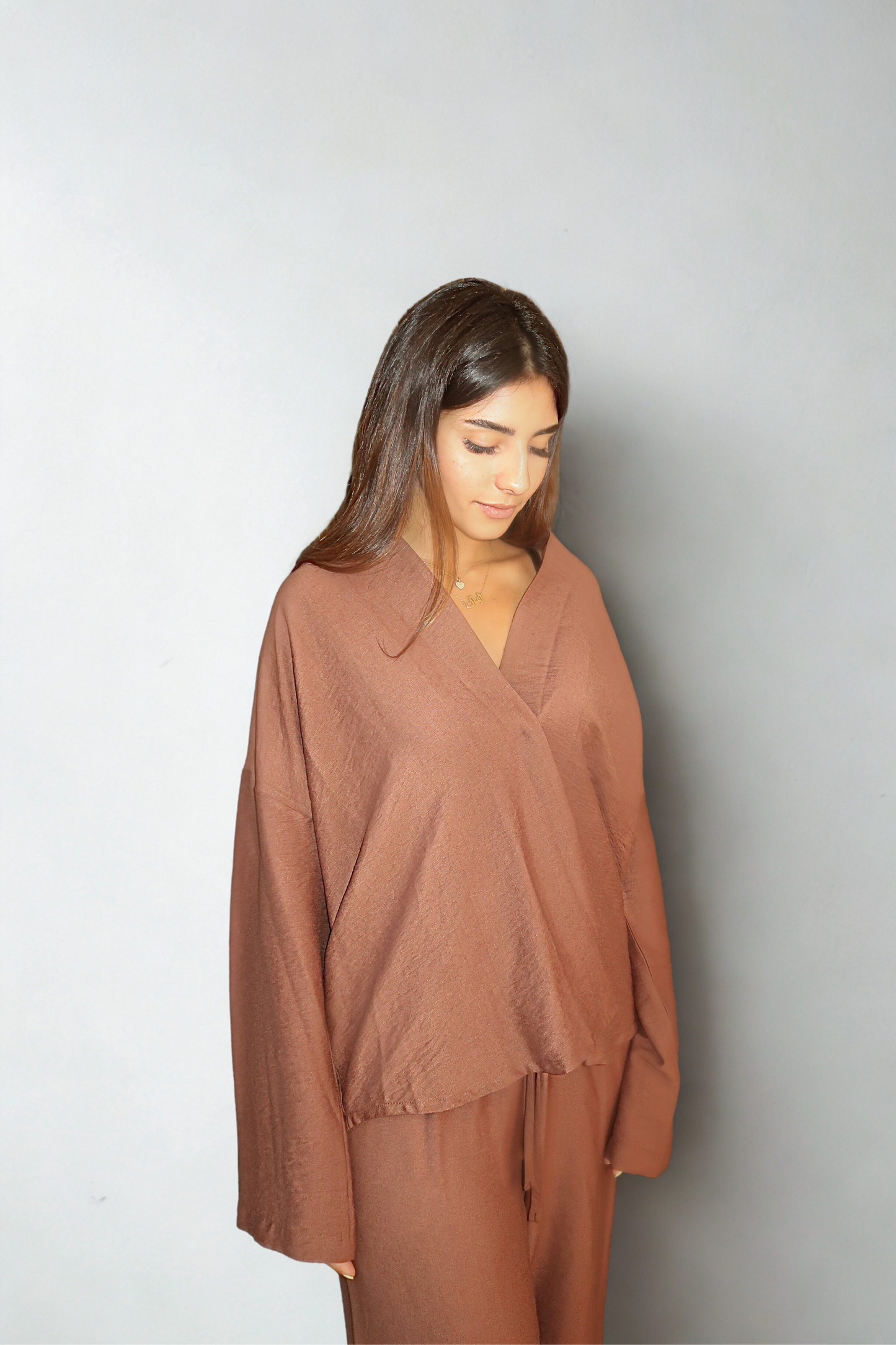 ELLE MAPLE TEXTURED BELTED BLOUSE
