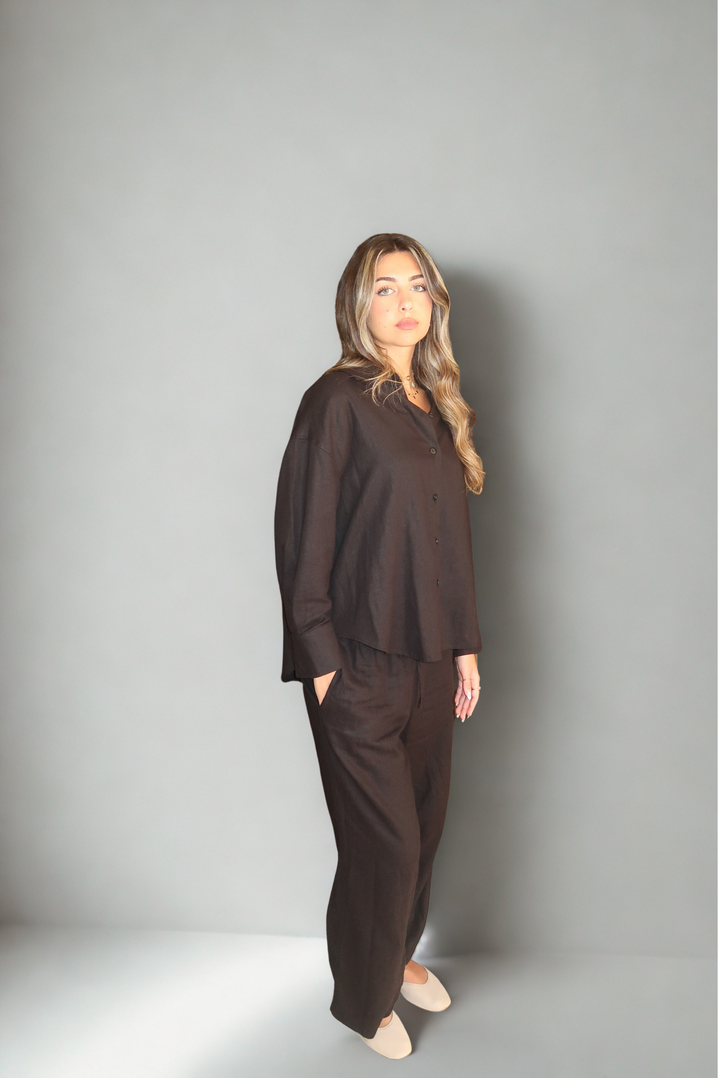 NAYA BLACK LINEN RELAXED PANT