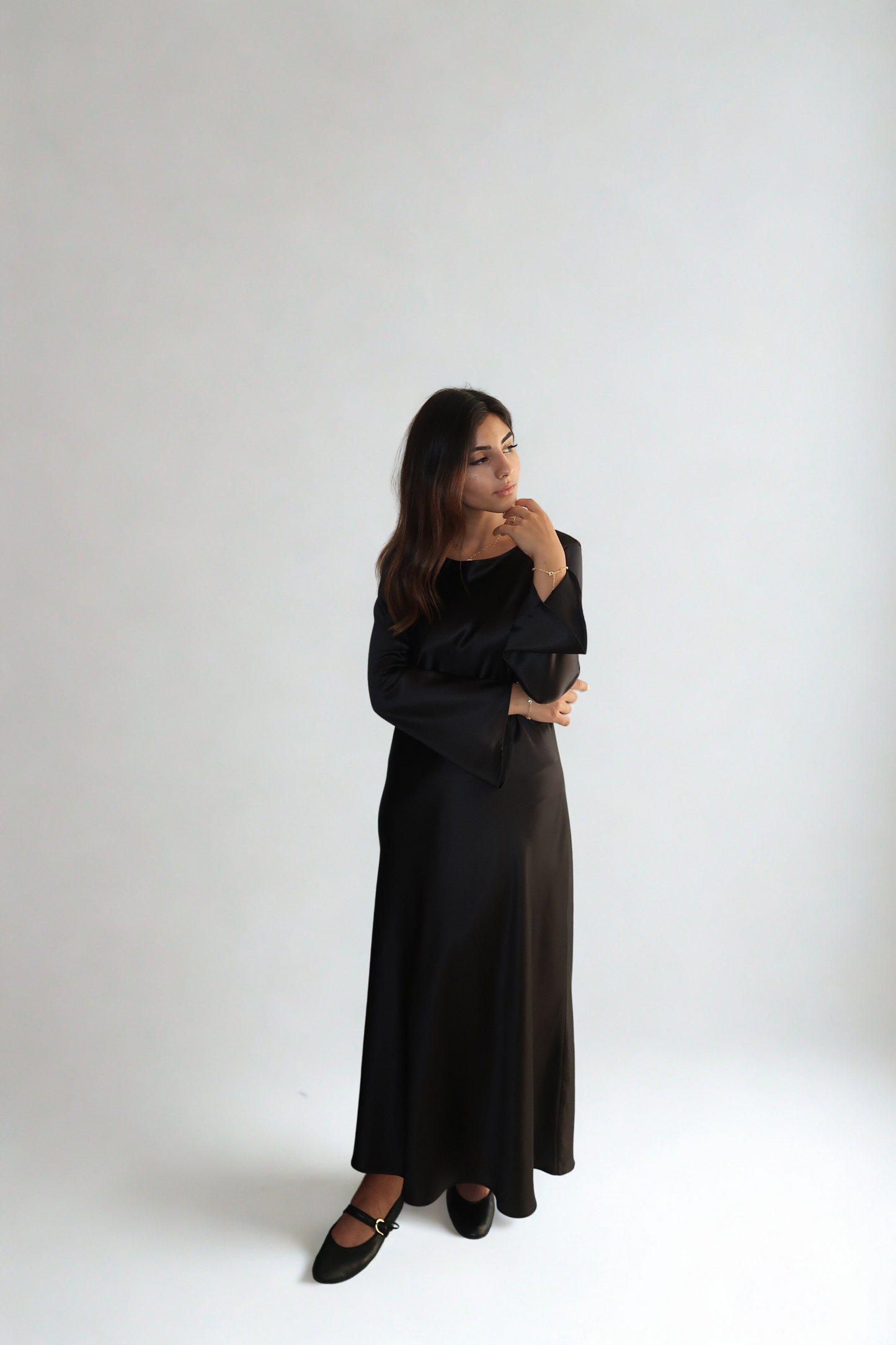 NILA BLACK SATIN SLEEVED MIDI DRESS