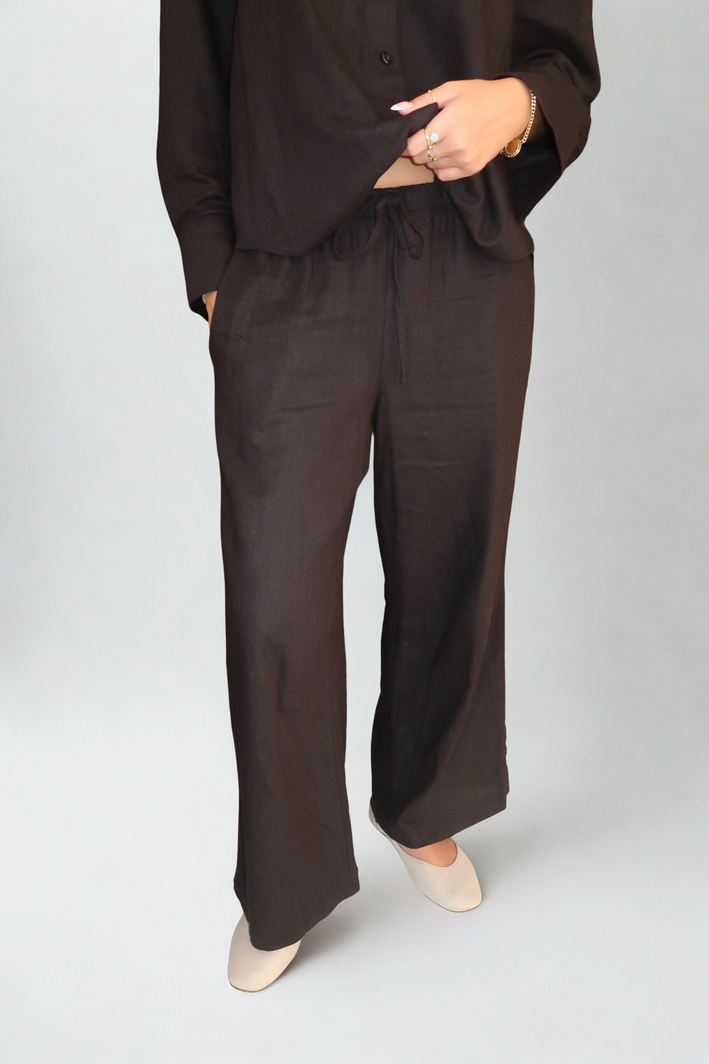 NAYA BLACK LINEN RELAXED PANT