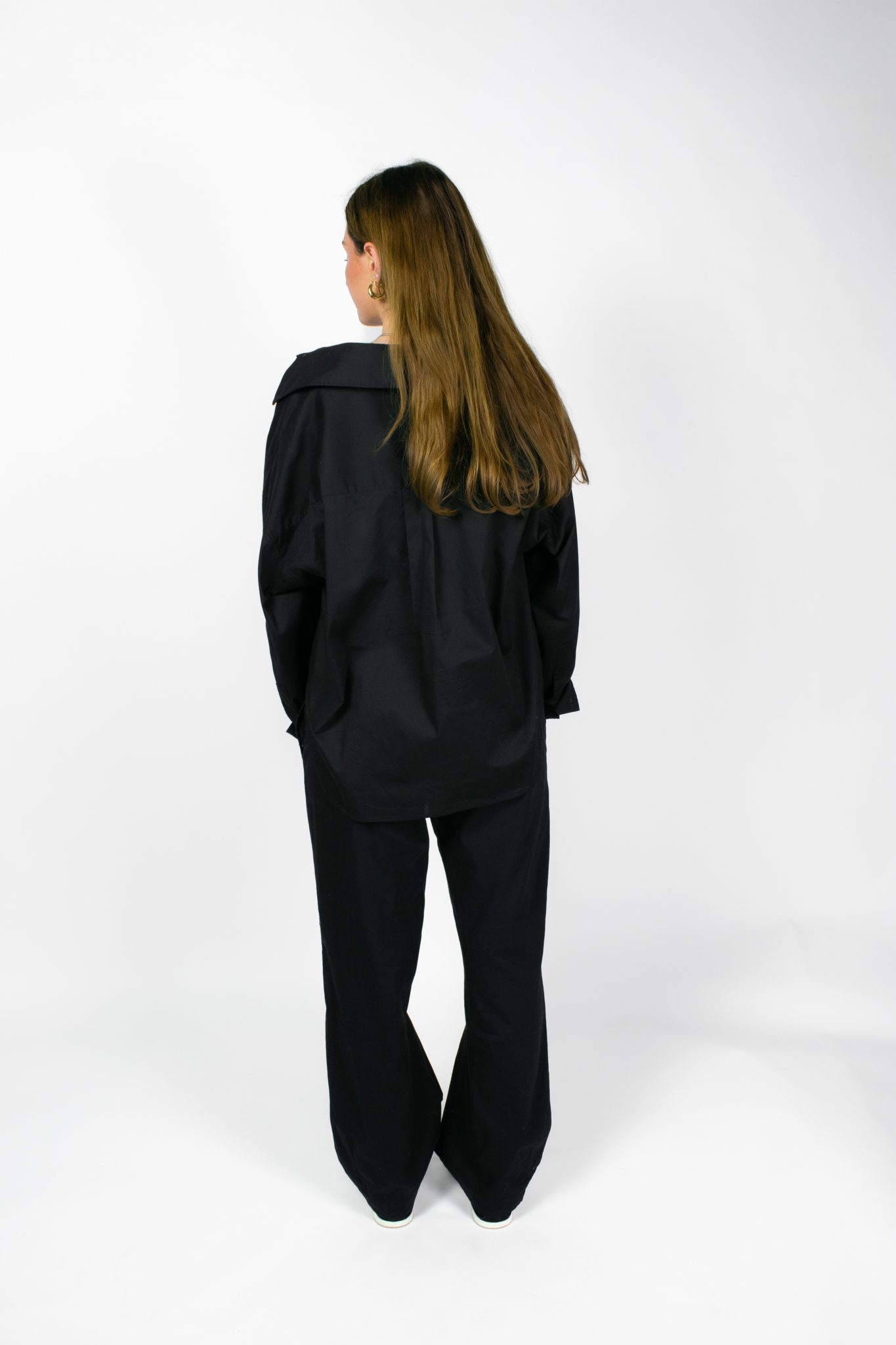 AELA NOIR POPLIN BLOUSE