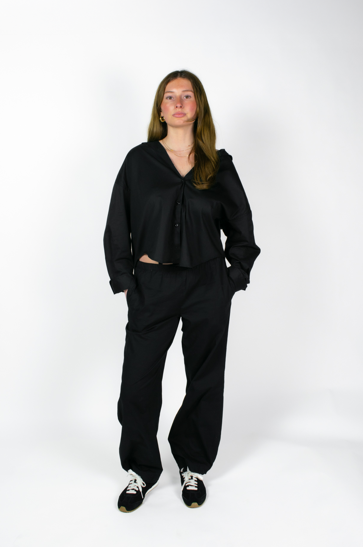 AELA NOIR POPLIN BLOUSE