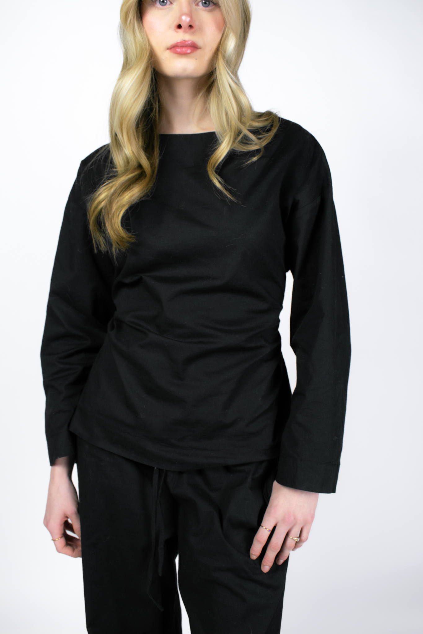ISLA NOIR CINCHED WAIST LONG SLEEVE POPLIN TOP