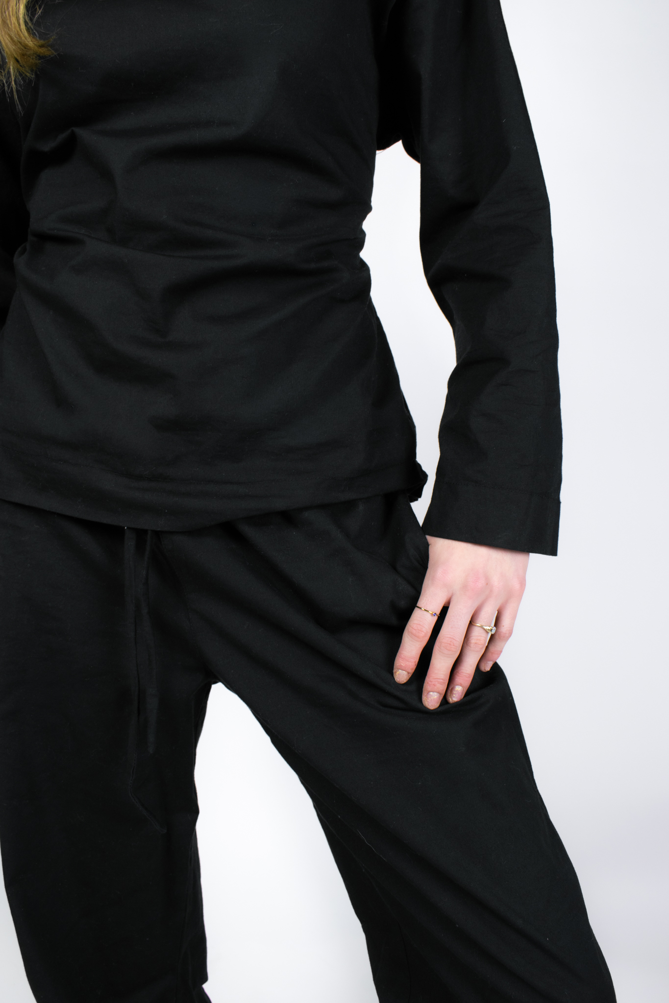 ISLA NOIR CINCHED WAIST LONG SLEEVE POPLIN TOP